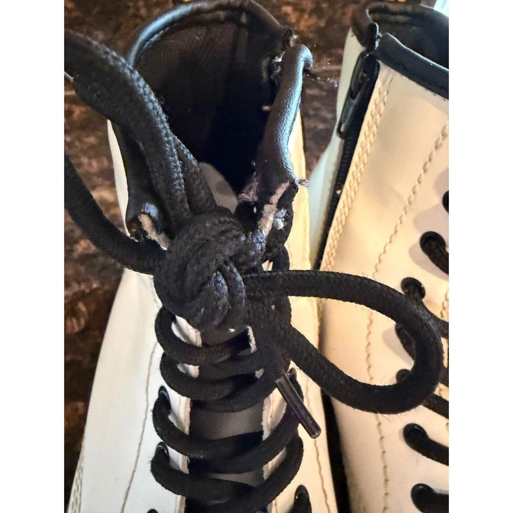 Dr. Martens 1460 J Boots Kids Size 4 US M 5 US L White Good Combat Zip Leather